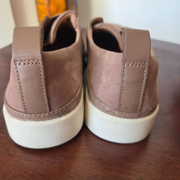 Vionic Womens Size 8 Zinah Blush Tan Slip-On Sneakers Leather Suede Upper Casual - Picture 4 of 10